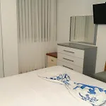 Апартаменты Kote's Beachside 22