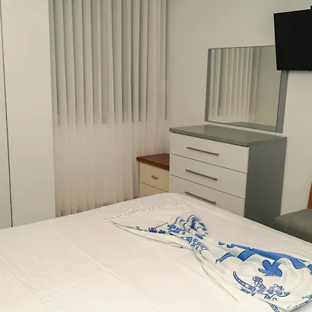 Апартаменты Kote's Beachside 22
